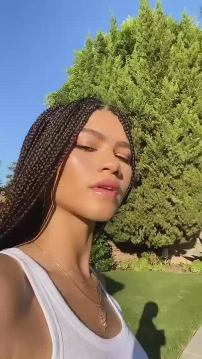 Celebrity Cute Zendaya Porn GIF by redbledcom