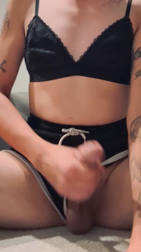 Sit down and watch. That’s it today 🖤