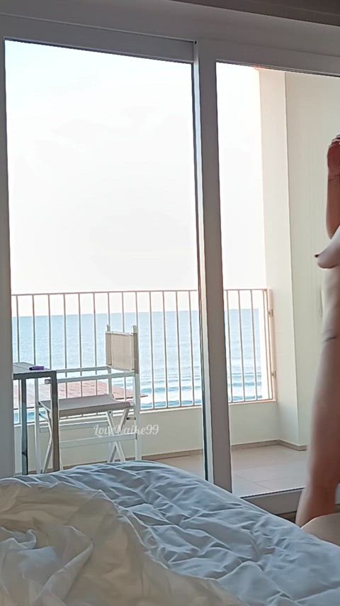 A view with a view, it's a loop