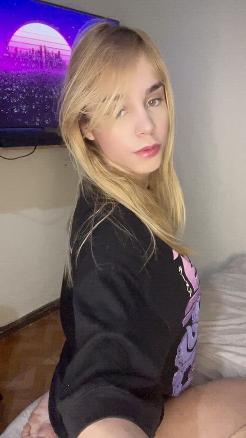 Petite white freak