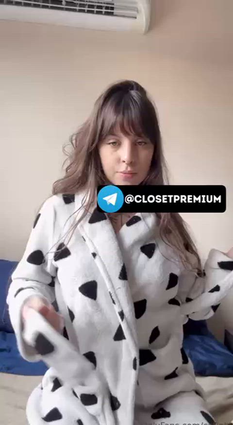 CATINK DELICINHA TIRANDO ROUPÃO MOSTRANDO TUDO | 🚨COMPLETOS NOS COMENTAR1OS🚨