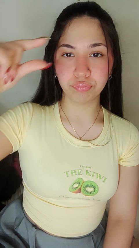 Imagine thinking that someone would get excited about that. How pathetic🙄