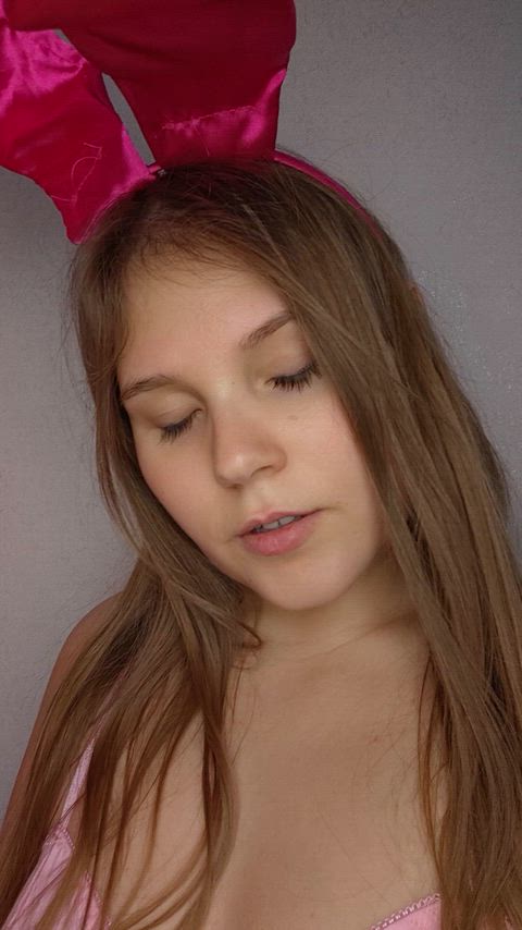 that rabbits ready to fuck somebody tonight