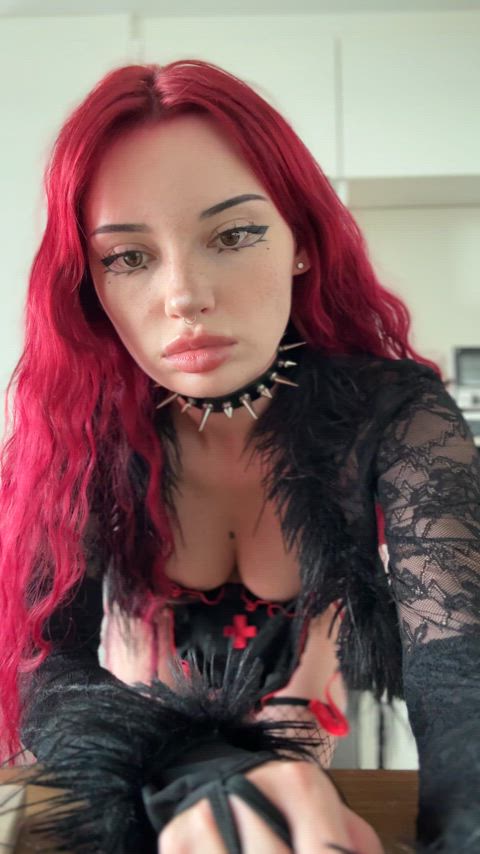 i'm damaged... but in the way that i'll be your sweetest demise