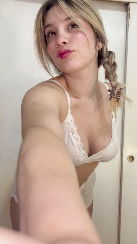 any dad who'd be down to take my V card F18