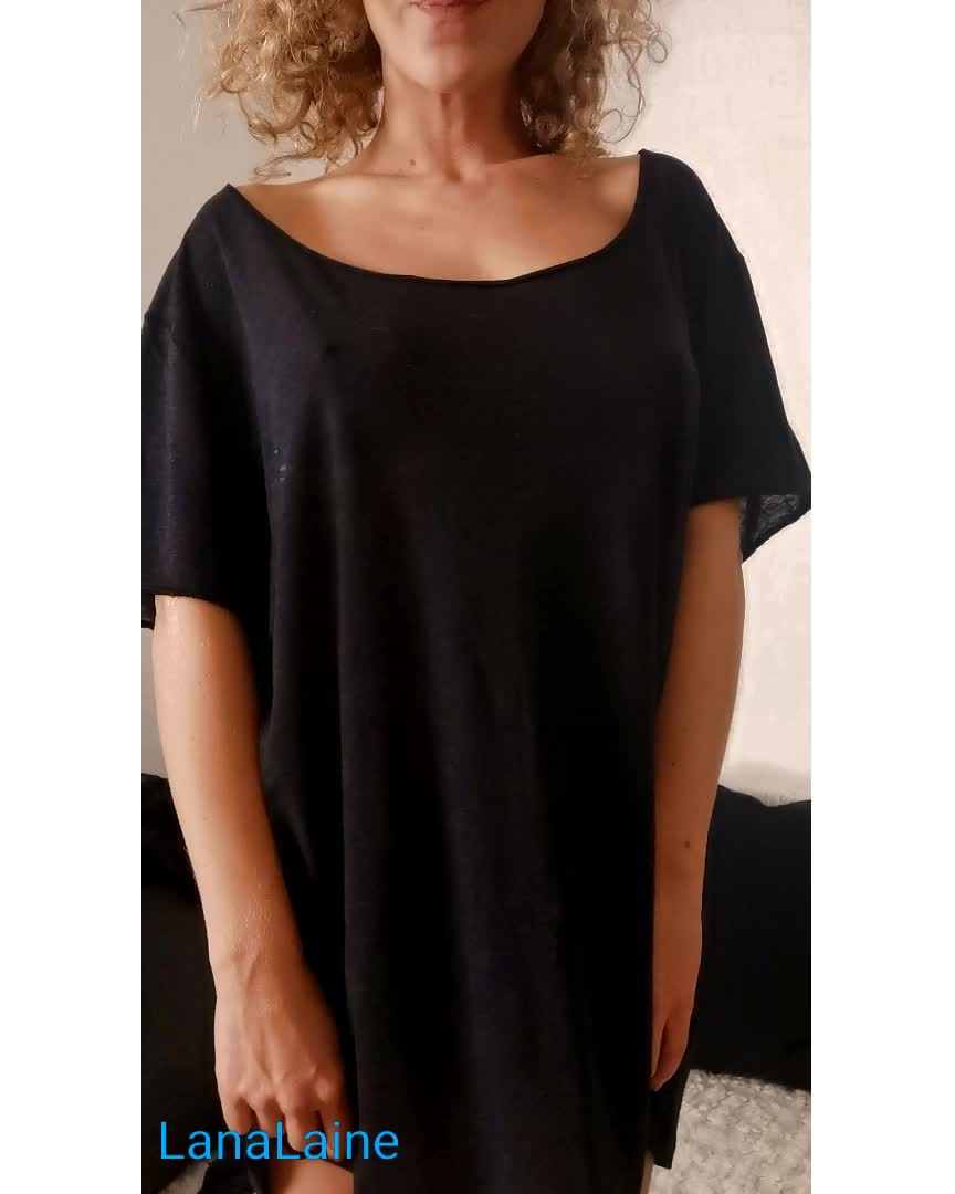 Sexy, experienced MILF wants to bring your fantasies to life. Fetish friendly, loves a hot vanilla, but also femdom. Available for , , custom , . Or join my fan club and let me spice up your days. ;)