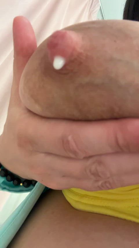 Fresh milk for your coffee