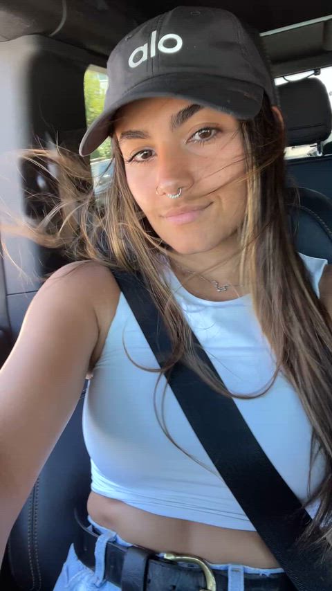 Meet me in the back [gif]