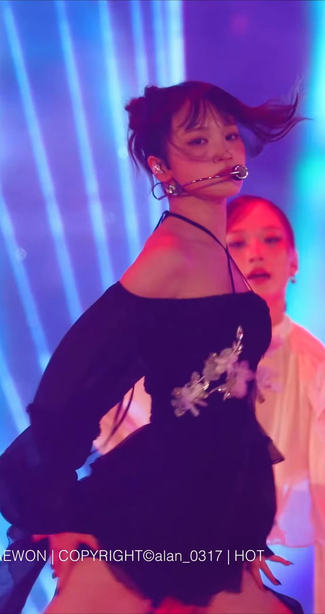 LE SSERAFIM - CHAEWON