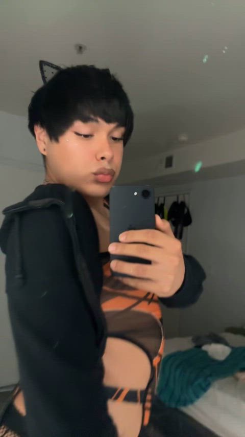 Went out to the club looking like a femboy slut 💞