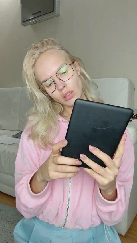 I love it when you guys get turned on with me! Let's play with ourselves until we cum together