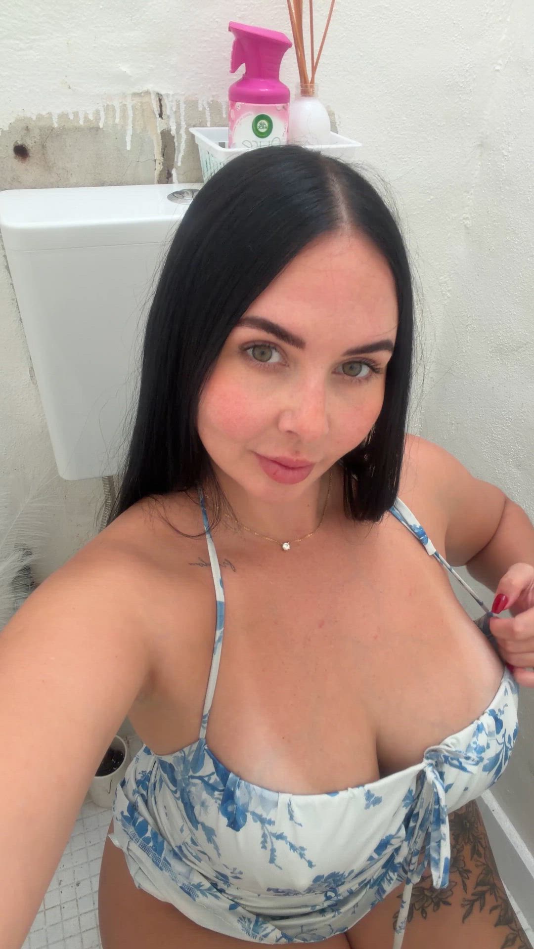 Amateur, Big Tits, Tits, amateur-girls, bigger-than-you-thought, just-boobs