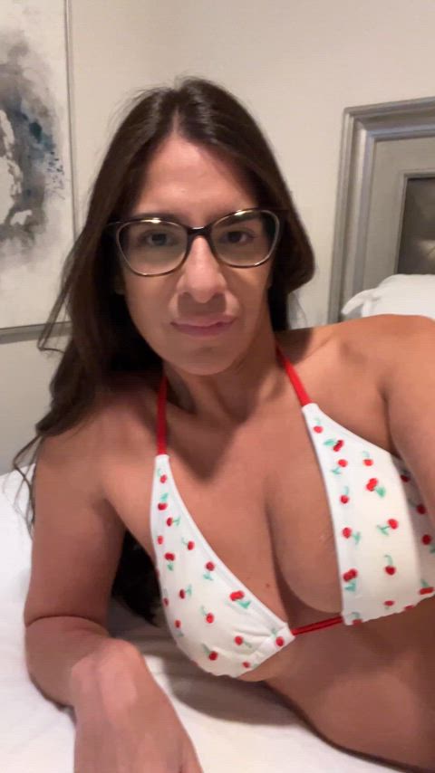 Am I old enough to be a cougar