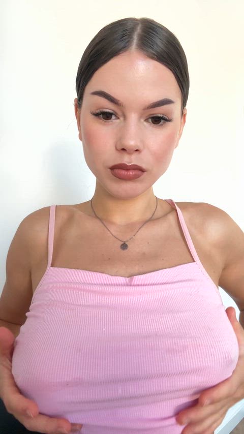 Tell me "YEAH" and get free nudes (I will send in 1-3min)