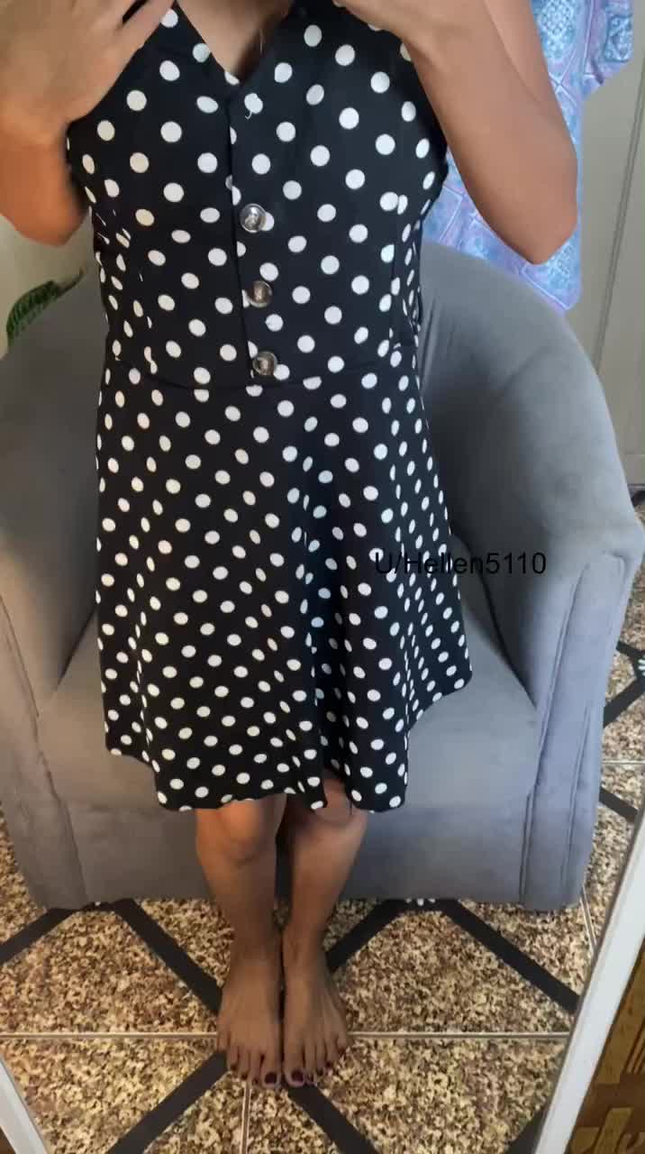 Sundress for an easy revealing