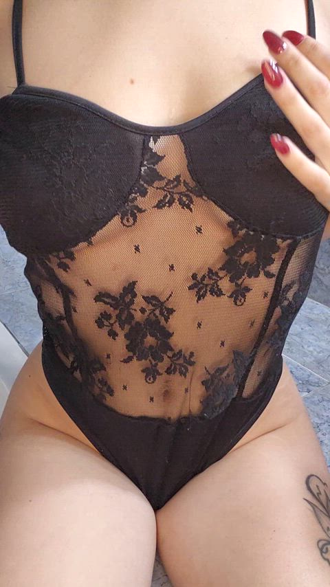 I could be your favorite distraction. thumbnail
