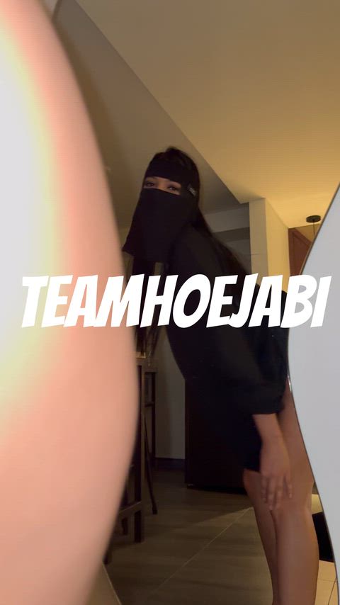 Say salam to your niqabi sister