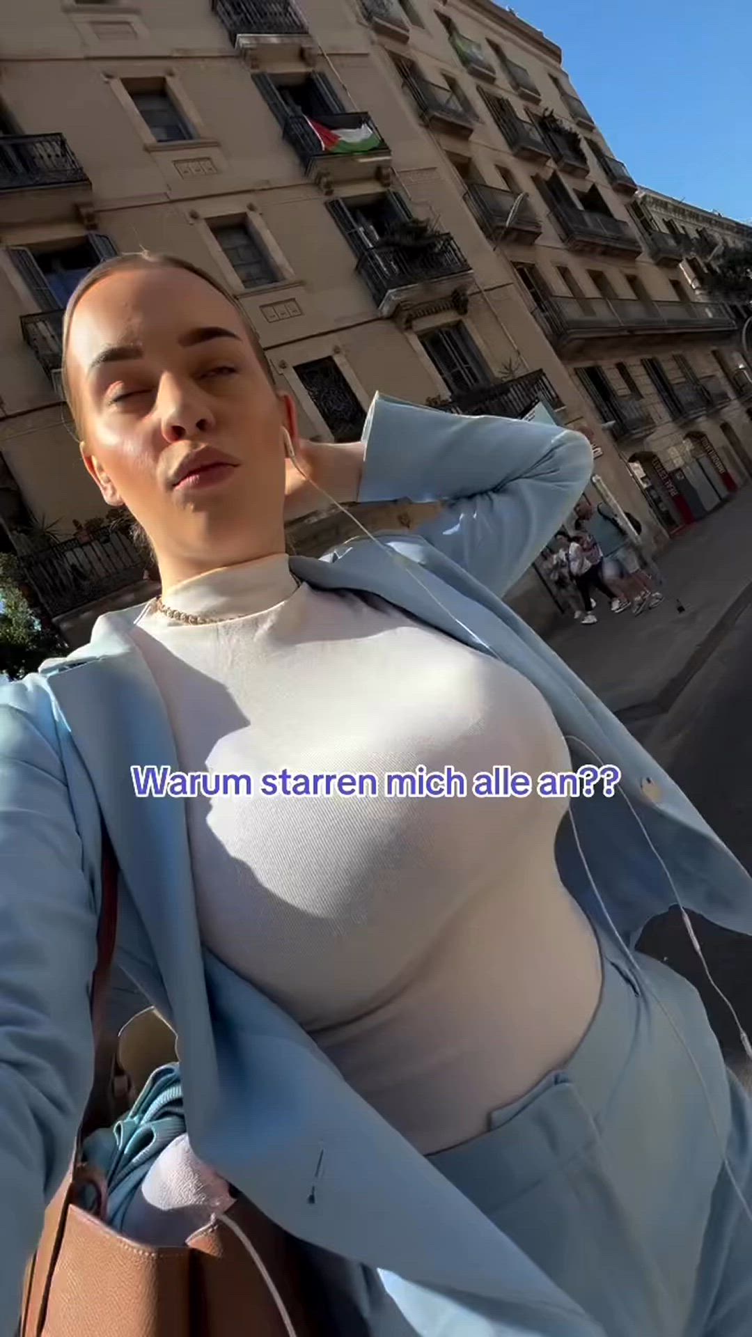 Big Tits, Boobs, Bouncing Tits, Huge Tits, Natural Tits, TikTok
