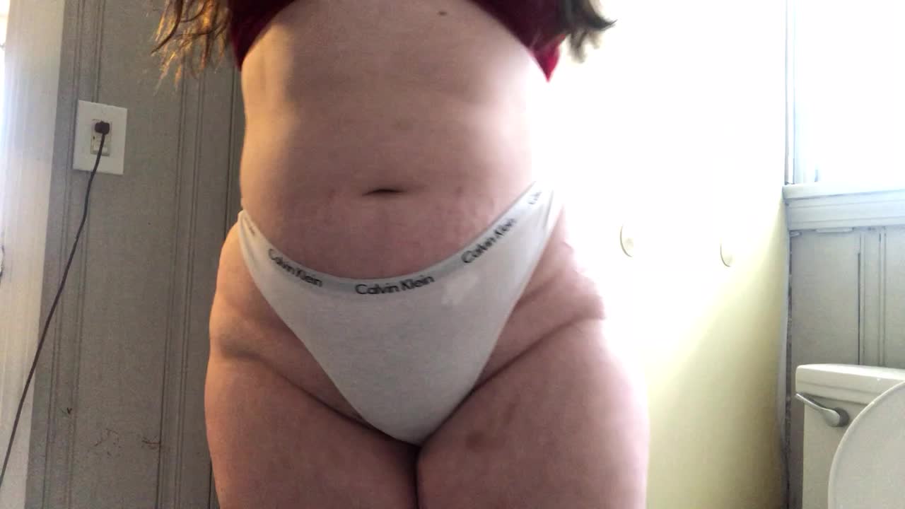 needing someone to slap it for me.. any volunteers?? 🥺💖