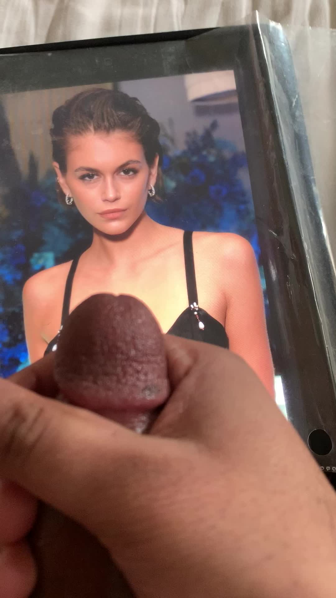 Kaia Gerber posing for a load!