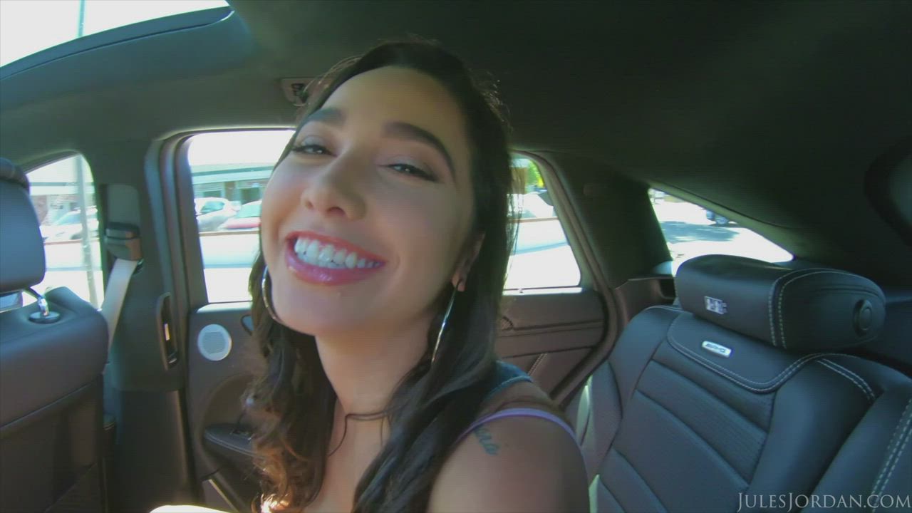 Karlee Grey: Huge Natural Backseat Fun