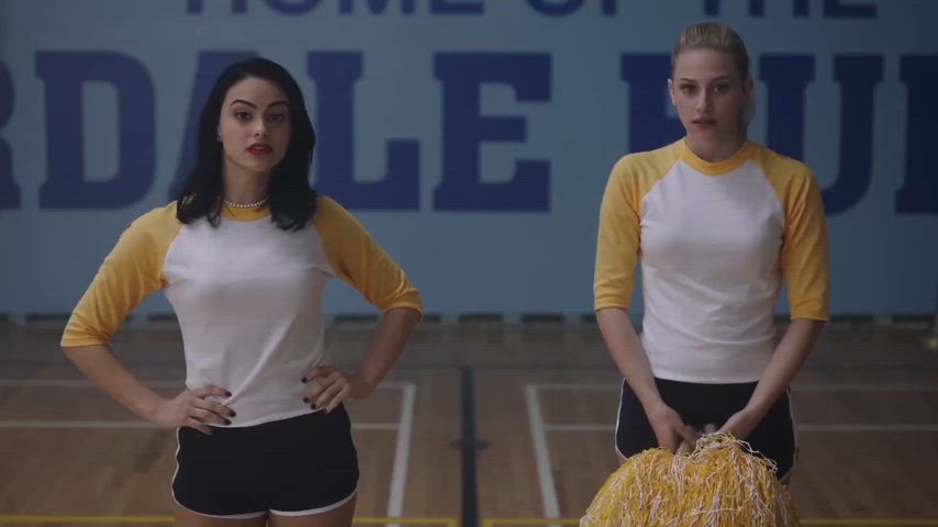 Camila Mendes & Lili Reinhart