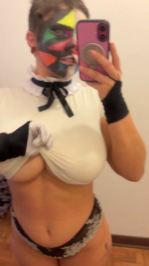 Let's ignore the halloween face