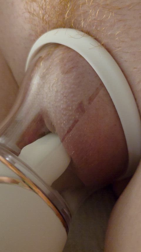 Redheaded slut [f] pumps her pussy