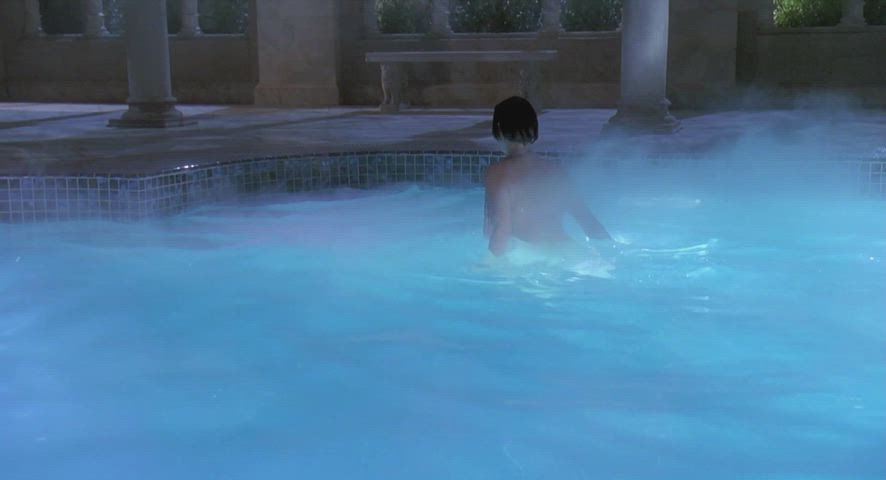 Catherine Bell - Death Becomes Her (1992)