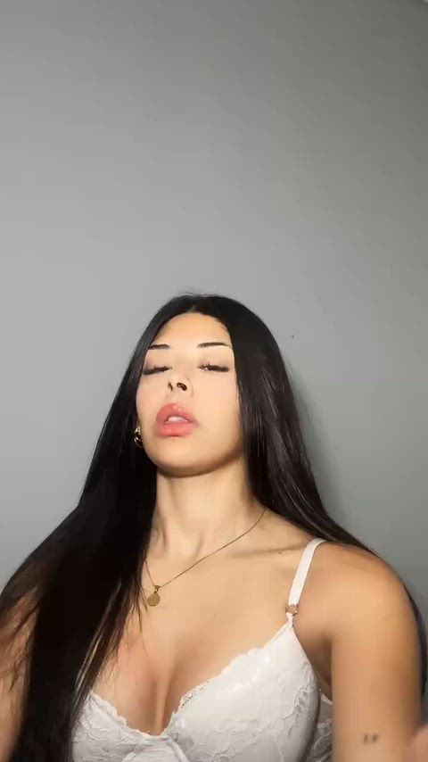 Older men, is my small body your favorite or not