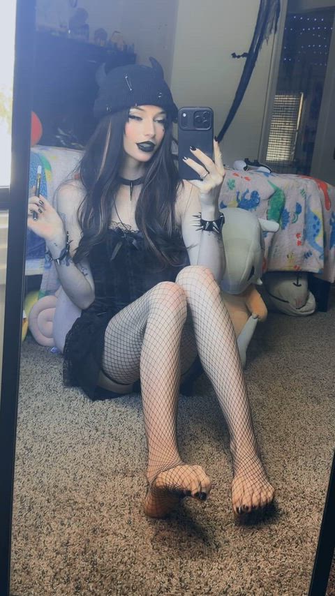 Alt Alternative Feet Feet Fetish Findom Porn GIF by therealfeetiecutie