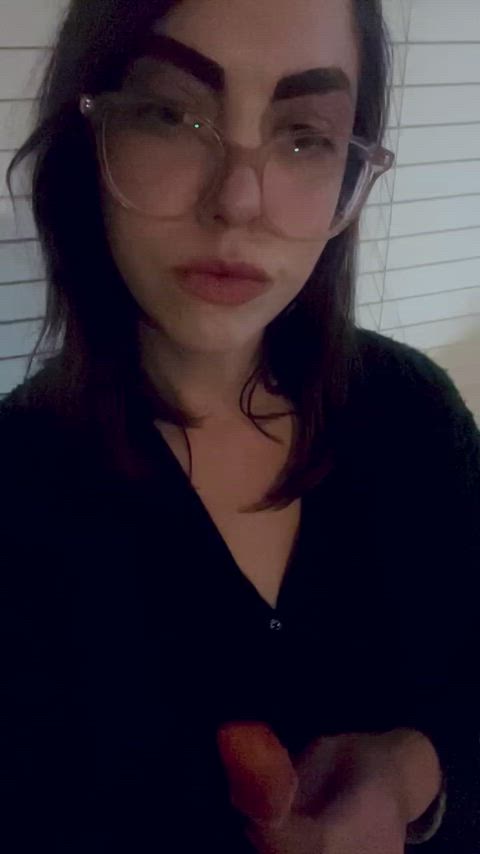 guess what I love sucking more than popsicles