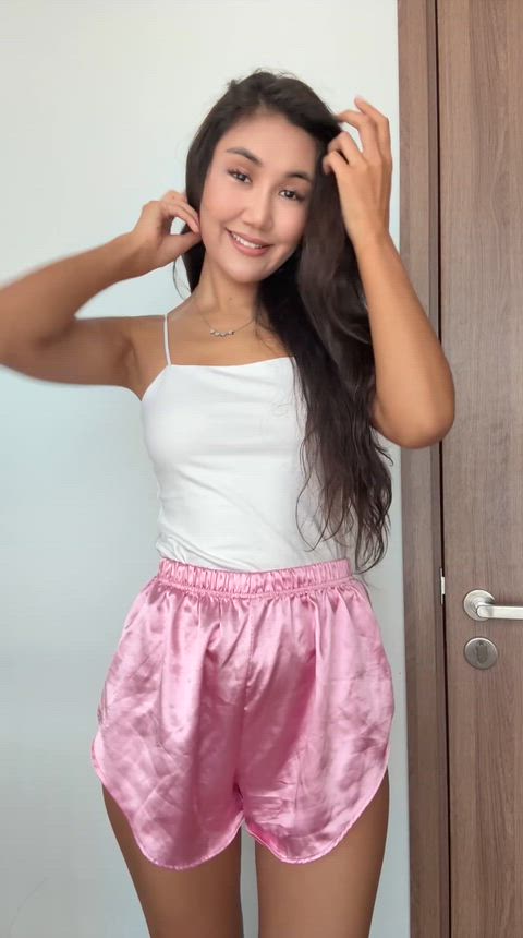 Do you prefer nude or nah