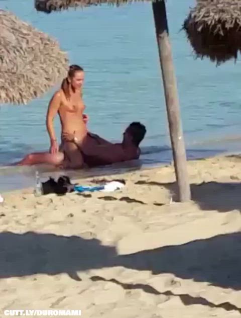 Amateur Beach Exhibitionist Funny Porn Public Spanish Trashy Trashy Boners r/CaughtPublic r/NSFWFunny Porn GIF by duromami