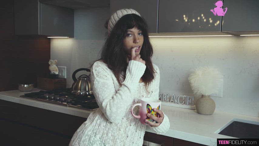 [Nico Luva, 20] Warm in Winter