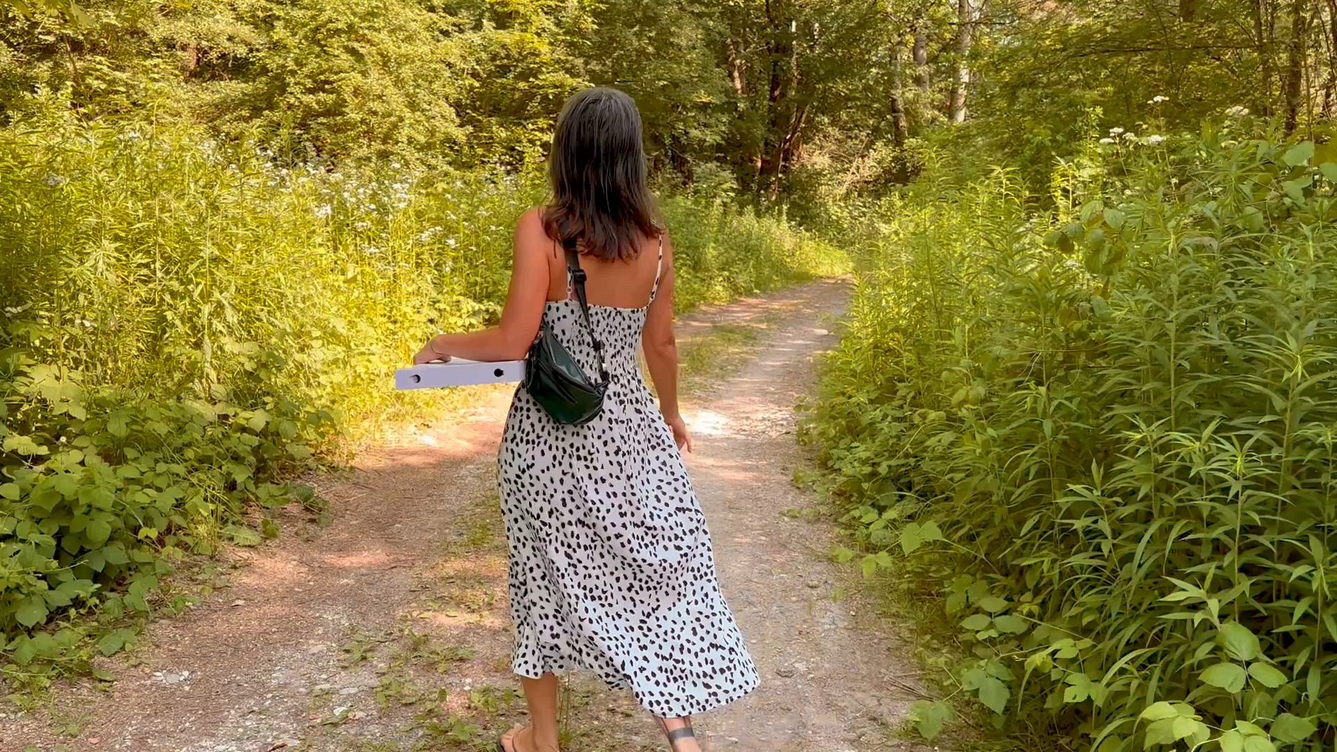 Flashing in a park behind the Pizzeria