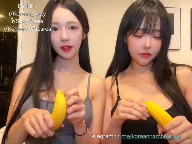 Korean beauties eating bananas
