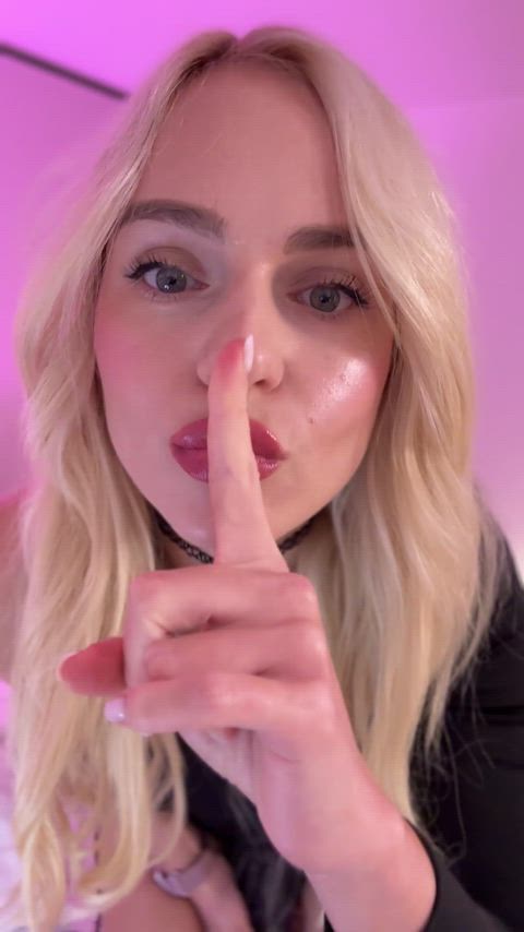 Be a good boy and spread that ass for your Queen