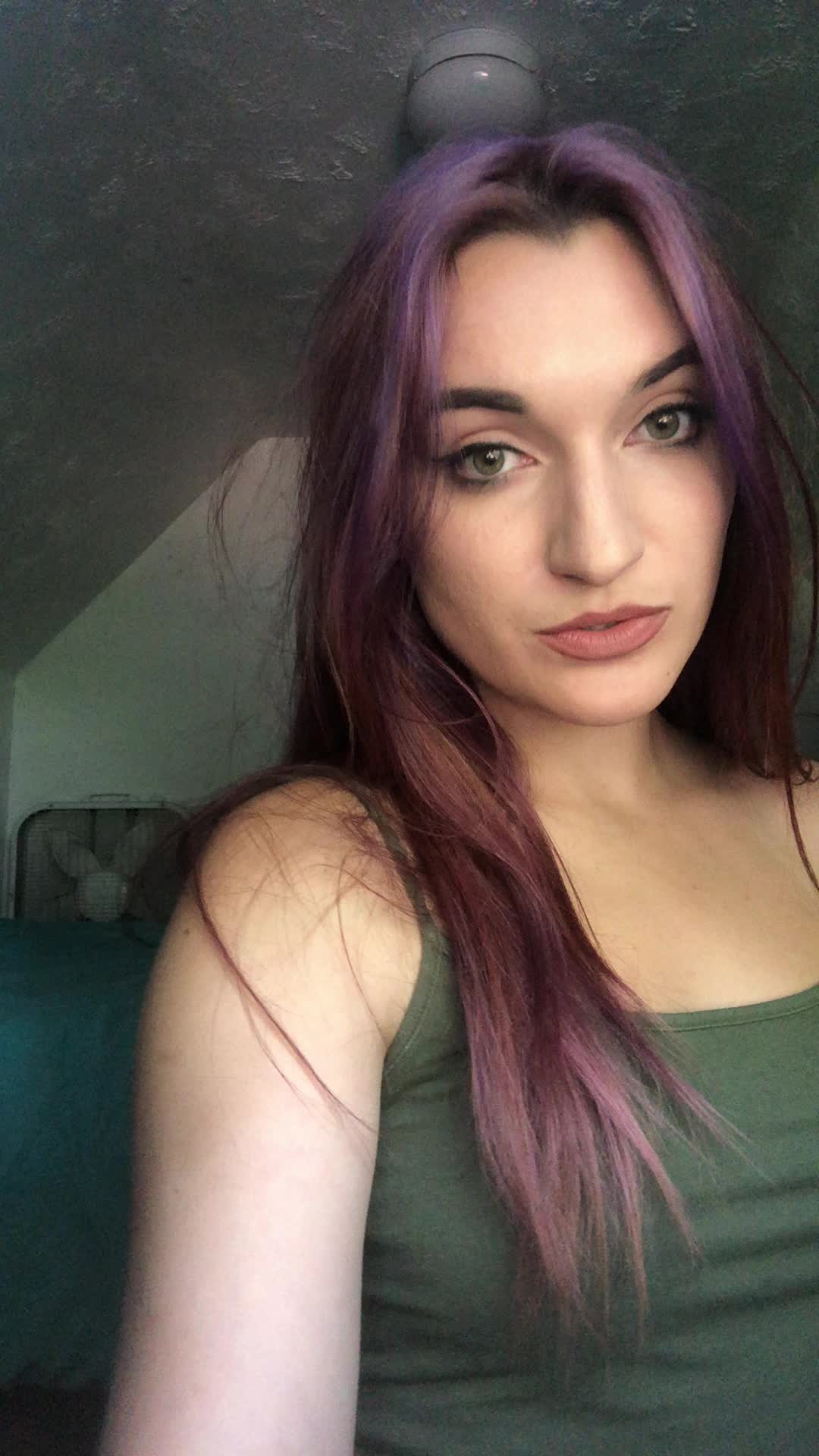I like when you slap your dick on my butt.