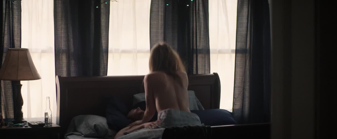 Zoey Deutch - Vincent N Roxxy