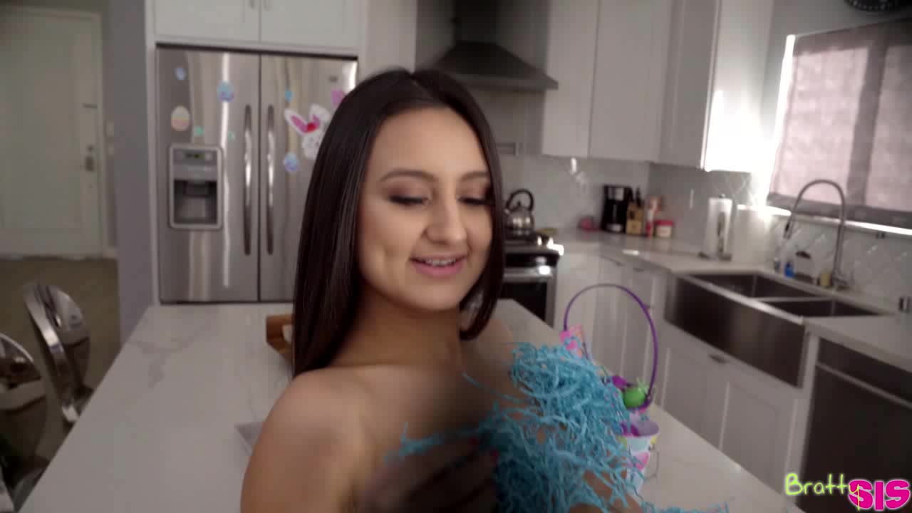 Step Sisters Fuck Bunny