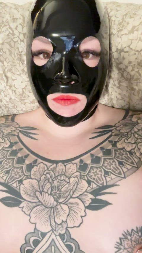 Confessional edging in my latex mask