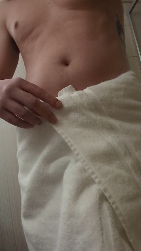 There's something about hotel towels ...