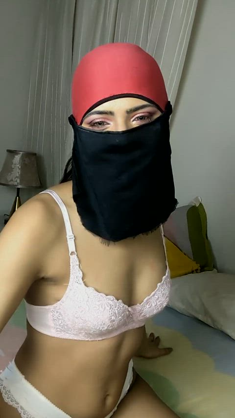 A sweet little chocolate treat from your naughty desi girl....