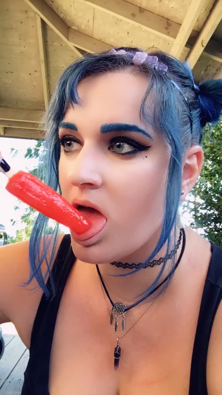It’s not the longest thing I’ve had, but it will do ;)