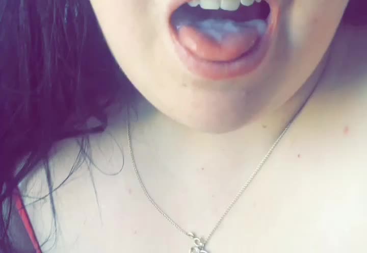 Love daddy’s cum or breakfast