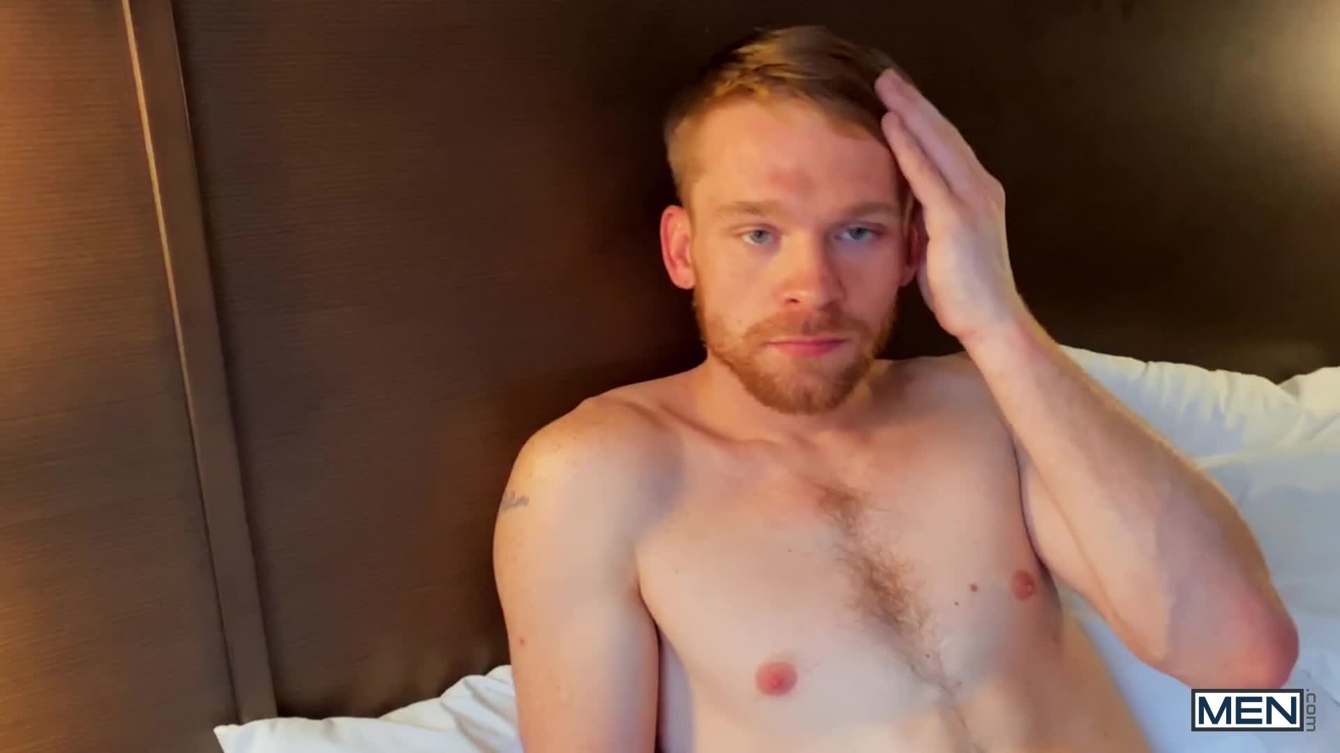Damien Kyle Gets Fucked Bareback By Redhead Guy