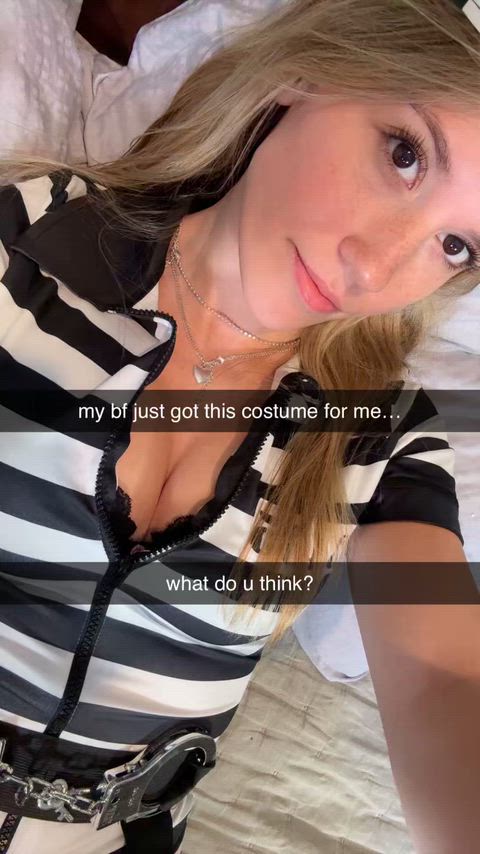 18F bf just got me a new costume but he's too small to make me cum... can we pls sext until we finish together?
