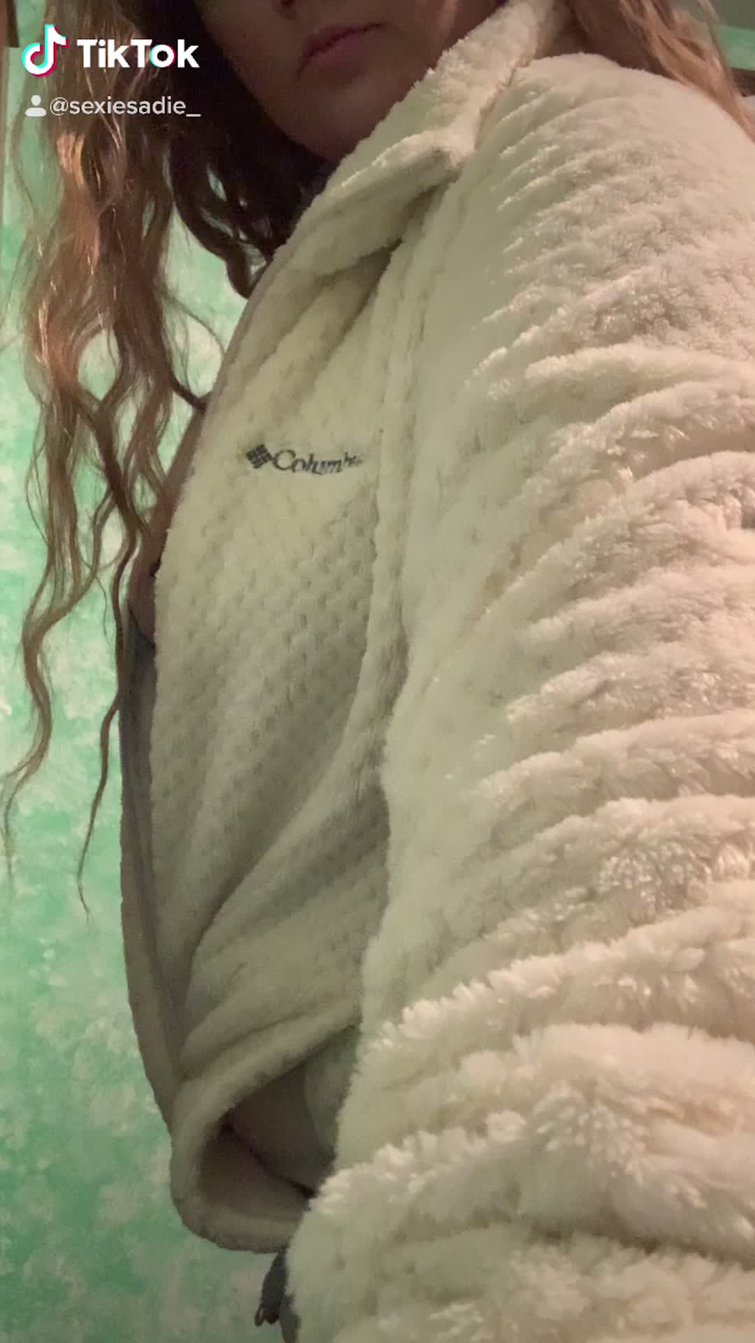 First time here, hope you enjoy 😉