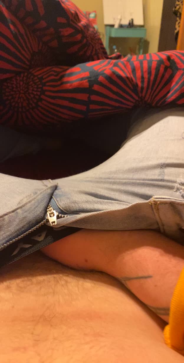 It's so hard to not jerk it